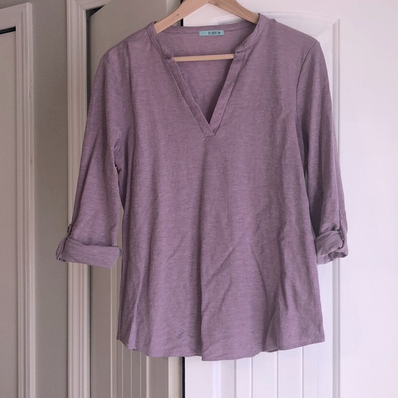 Lavender 3/4 sleeve top - Picture 1 of 4